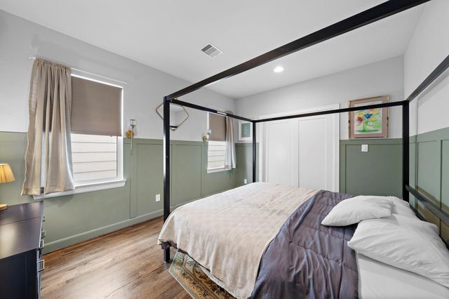1217 Crockett Street, Houston, TX 77007