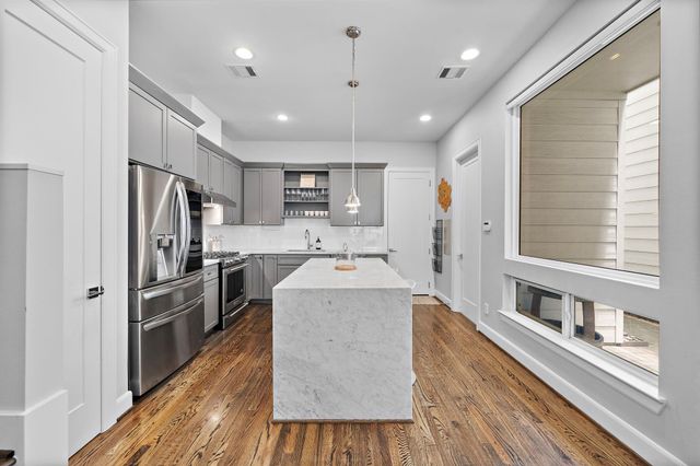 1217 Crockett Street, Houston, TX 77007