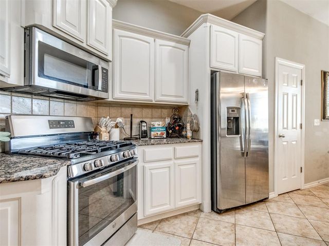 745 Martina Lane, Edmond, OK 73034