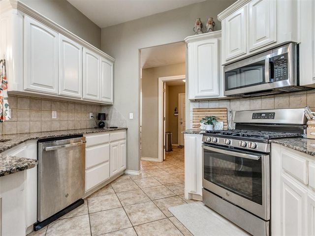 745 Martina Lane, Edmond, OK 73034