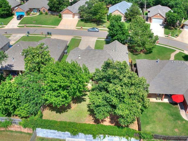 745 Martina Lane, Edmond, OK 73034