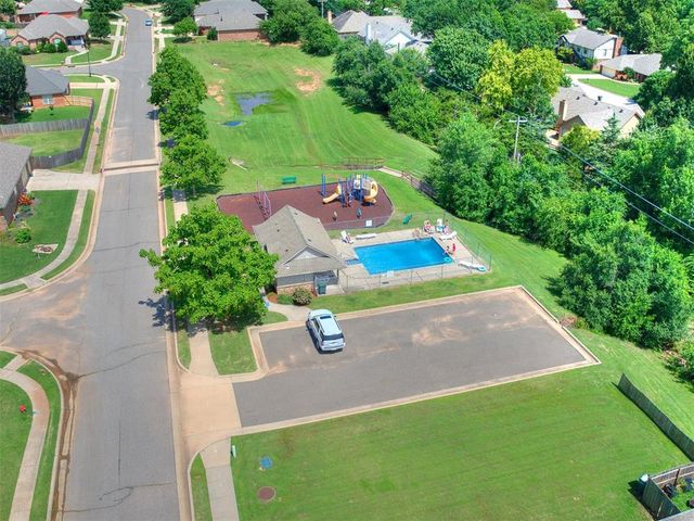 745 Martina Lane, Edmond, OK 73034