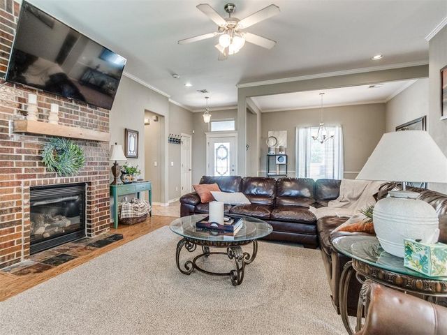 745 Martina Lane, Edmond, OK 73034
