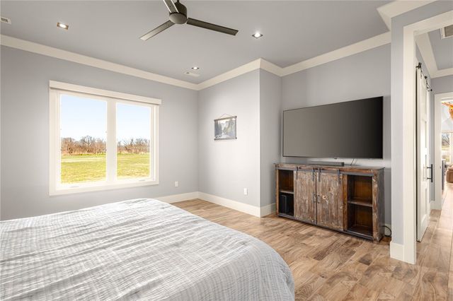 1529 Ardemagni Road, Tontitown, AR 72762