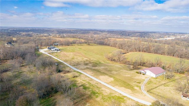 1529 Ardemagni Road, Tontitown, AR 72762