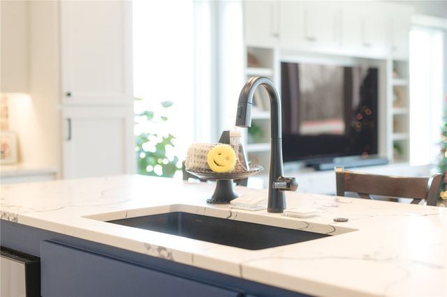 1529 Ardemagni Road, Tontitown, AR 72762