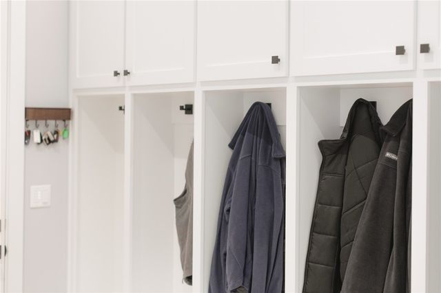 1529 Ardemagni Road, Tontitown, AR 72762