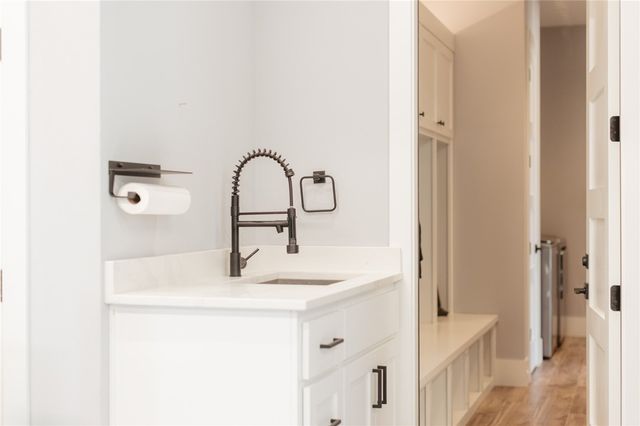 1529 Ardemagni Road, Tontitown, AR 72762