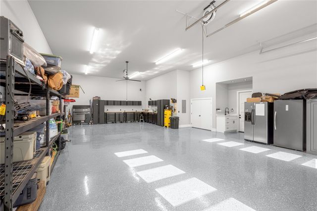 1529 Ardemagni Road, Tontitown, AR 72762