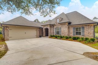 7055 Rolling Green Drive, Pass Christian, MS 39571