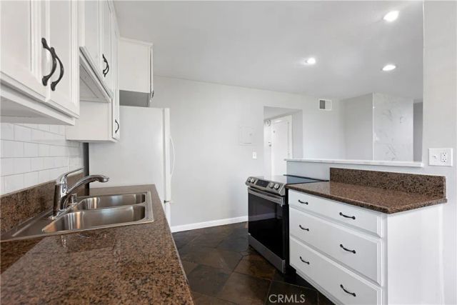 17572 Vandenberg Lane 01, Tustin, CA 92780