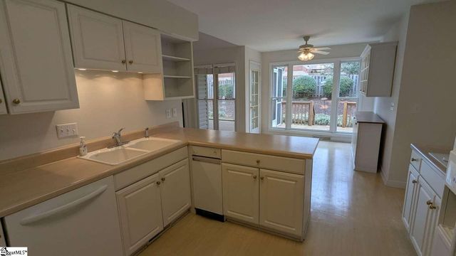 207 Sun Garden Court, Greenville, SC 29615