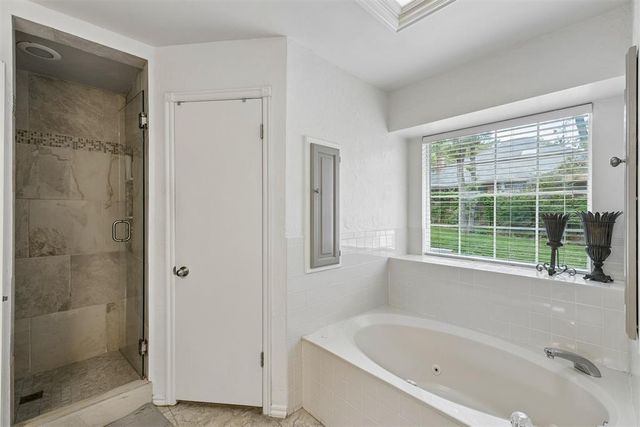 709 N Creek Drive, Edmond, OK 73034