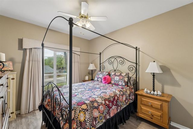 709 N Creek Drive, Edmond, OK 73034