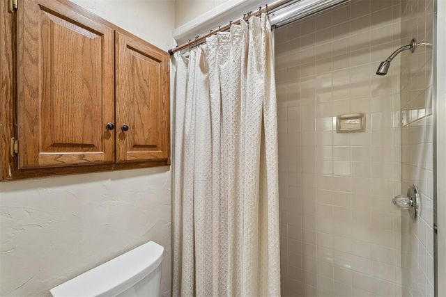 709 N Creek Drive, Edmond, OK 73034