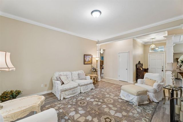 709 N Creek Drive, Edmond, OK 73034