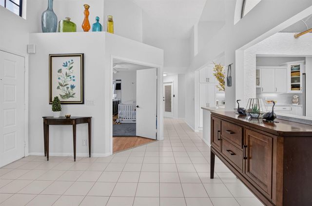 10984 Stafford Circle S, Boynton Beach, FL 33436