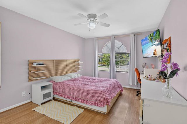 10984 Stafford Circle S, Boynton Beach, FL 33436