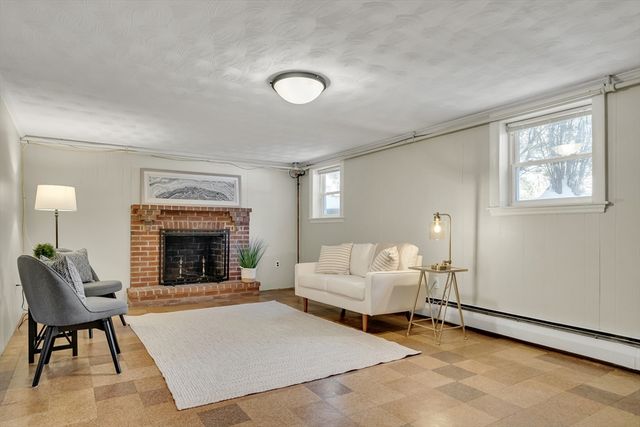 72 Crosby St, Arlington, MA 02474