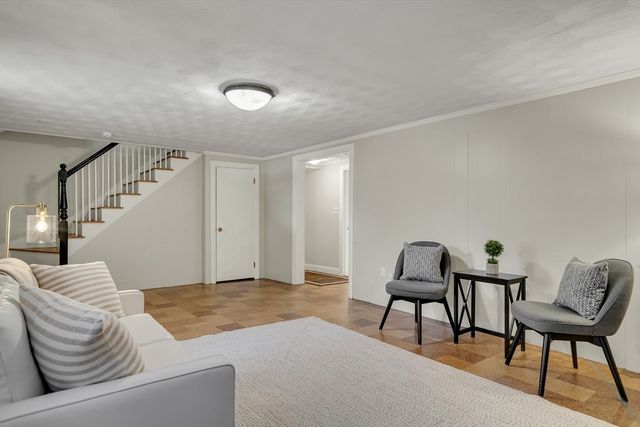 72 Crosby St, Arlington, MA 02474