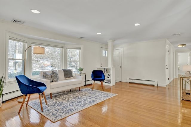 72 Crosby St, Arlington, MA 02474