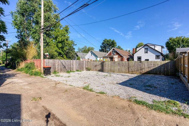 2103 Wrocklage Ave, Louisville, KY 40205