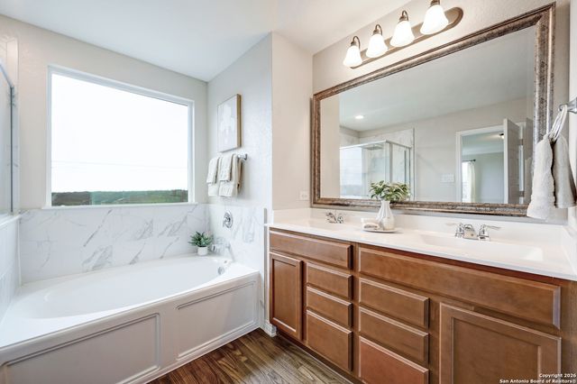 10142 Overlook Canyon, San Antonio, TX 78245