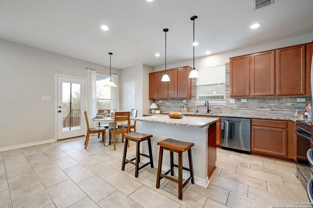 10142 Overlook Canyon, San Antonio, TX 78245