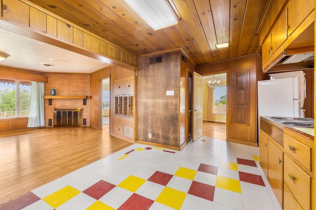 2000 Standifer Street, Fort Worth, TX 76164