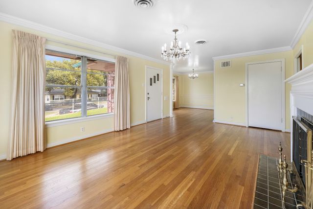 2000 Standifer Street, Fort Worth, TX 76164