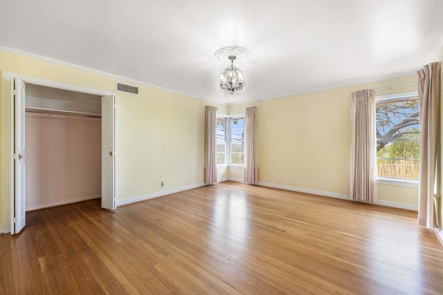 2000 Standifer Street, Fort Worth, TX 76164