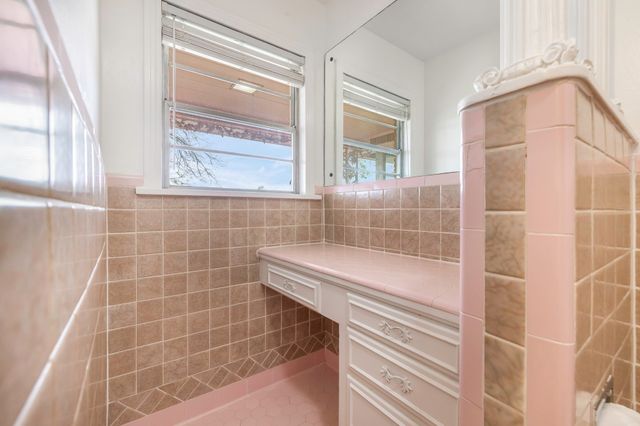 2000 Standifer Street, Fort Worth, TX 76164