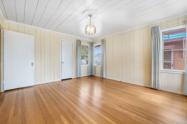 2000 Standifer Street, Fort Worth, TX 76164