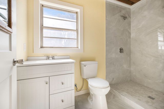 2000 Standifer Street, Fort Worth, TX 76164