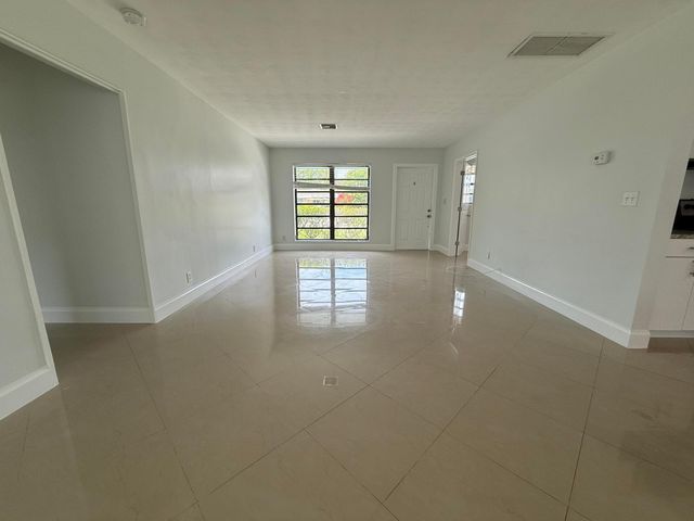 477 NE 35th Street, Boca Raton, FL 33431