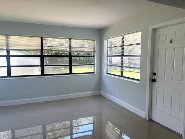 477 NE 35th Street, Boca Raton, FL 33431