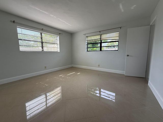 477 NE 35th Street, Boca Raton, FL 33431