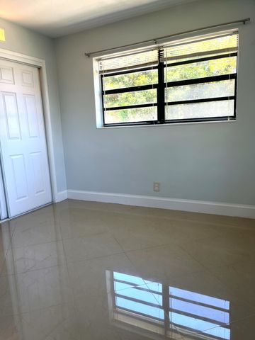 477 NE 35th Street, Boca Raton, FL 33431