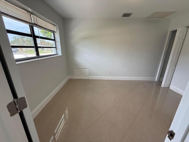 477 NE 35th Street, Boca Raton, FL 33431