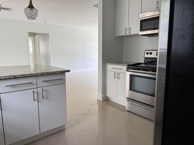 477 NE 35th Street, Boca Raton, FL 33431