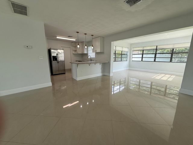 477 NE 35th Street, Boca Raton, FL 33431