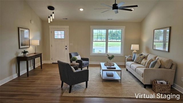 1443 Paul Revere Way, Troy, OH 45373