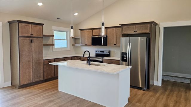 1443 Paul Revere Way, Troy, OH 45373