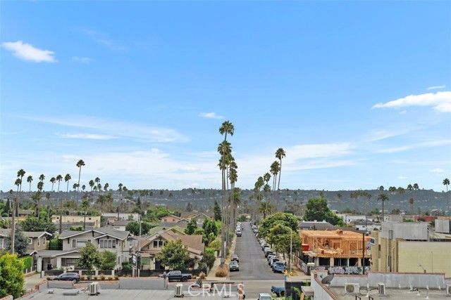 4538 W 18th Street, Los Angeles, CA 90019