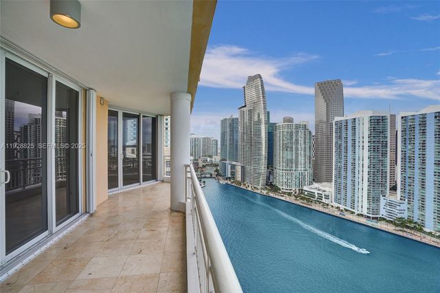 848 Brickell Key Dr 3206, Miami, FL 33131