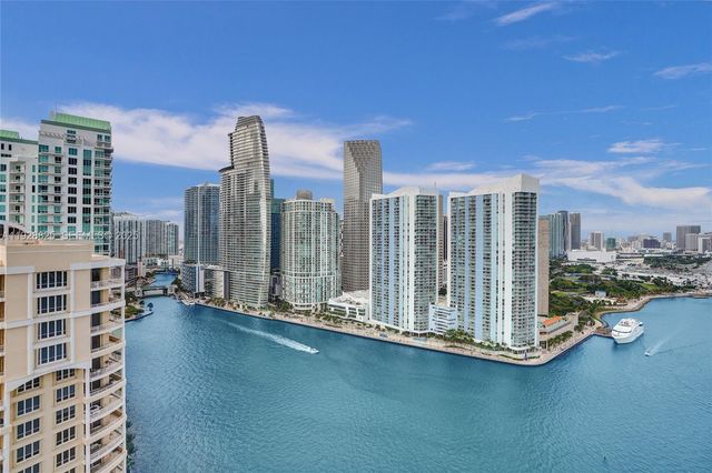 848 Brickell Key Dr 3206, Miami, FL 33131