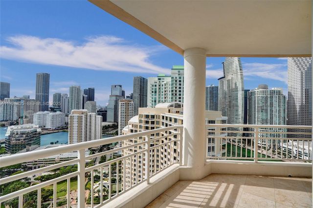 848 Brickell Key Dr 3206, Miami, FL 33131