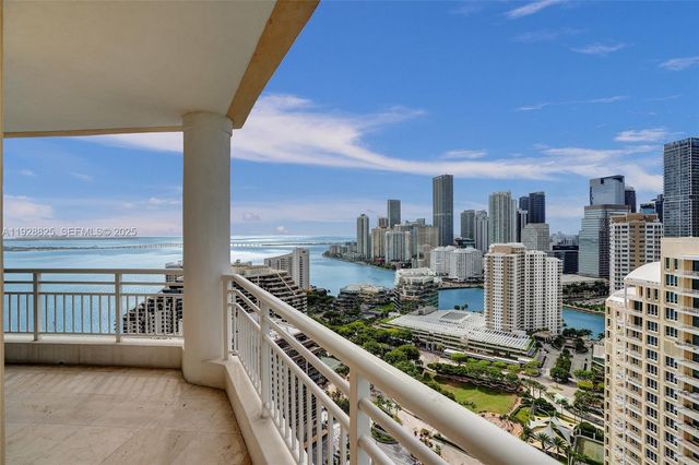 848 Brickell Key Dr 3206, Miami, FL 33131