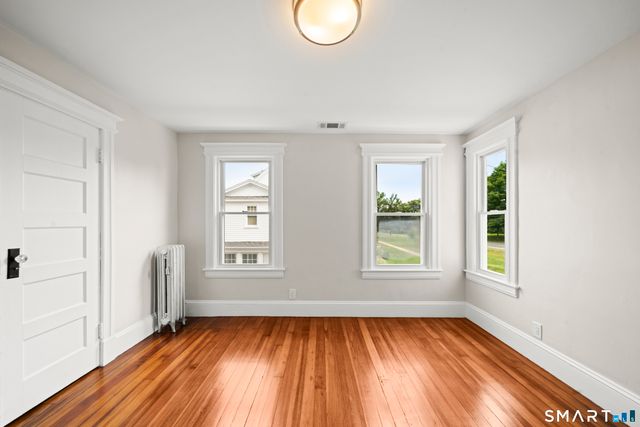 517 North Main Street, Suffield, CT 06078