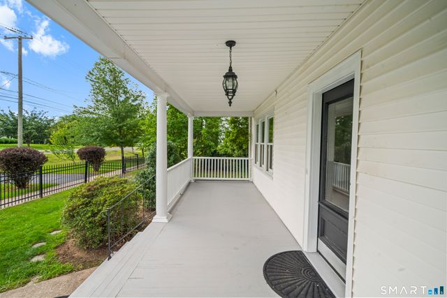 517 North Main Street, Suffield, CT 06078